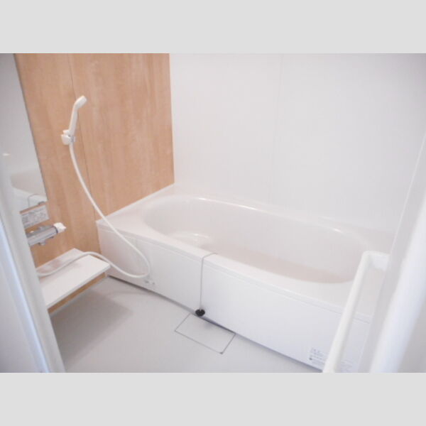 バス (追い焚き給湯機能付き浴室)