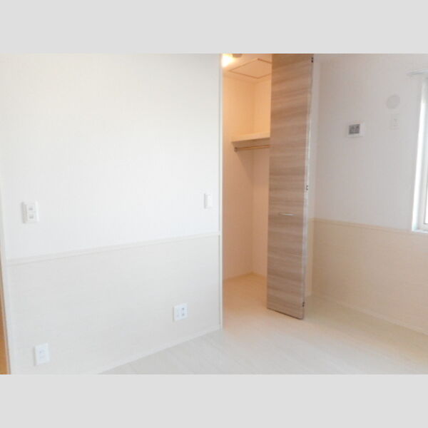 収納 (ウォークインクローゼット仕様)