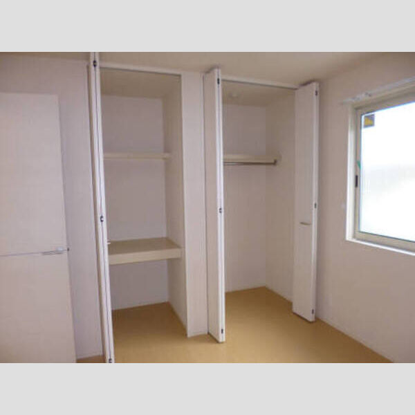 収納 (3号室タイプ洋室収納)
