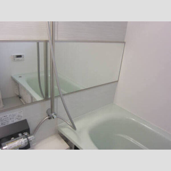 バス (103　浴室)