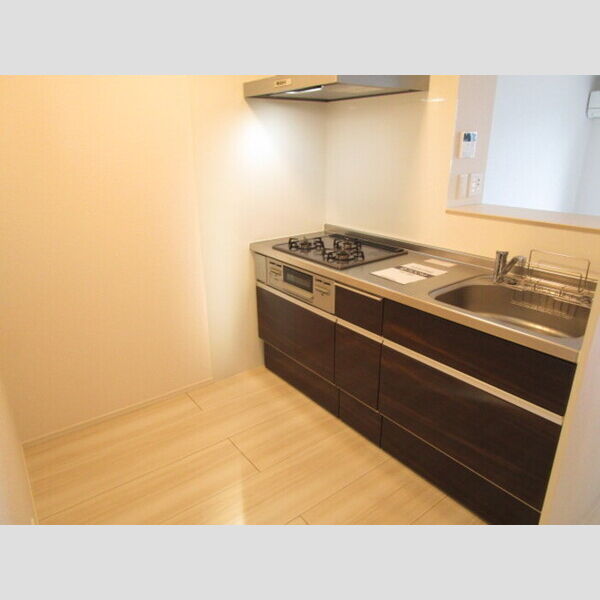 キッチン (対面式3口ガスコンロ付システムキッチン)