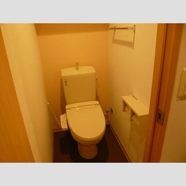 トイレ (温水洗浄暖房便座)