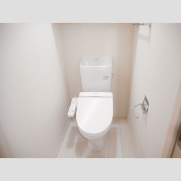 トイレ (温水洗浄暖房便座)