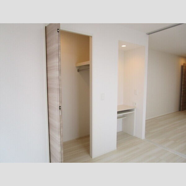 収納 (ウォークインクローゼット)