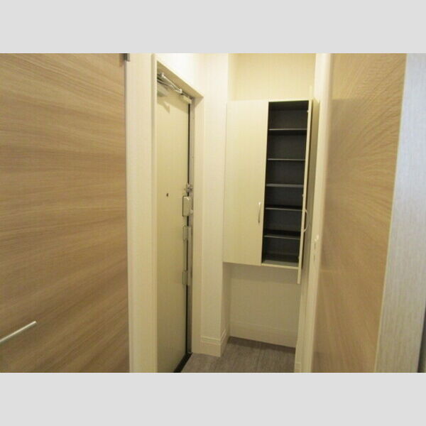 玄関 (シューズBOX)