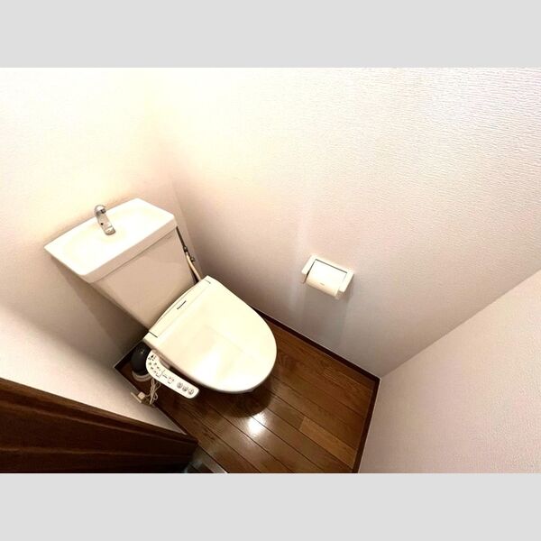 トイレ (温水洗浄暖房便座)