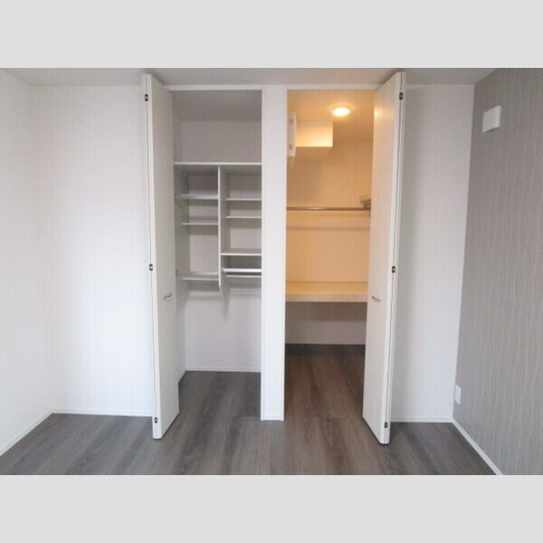 収納 (物入れ・クローゼット)