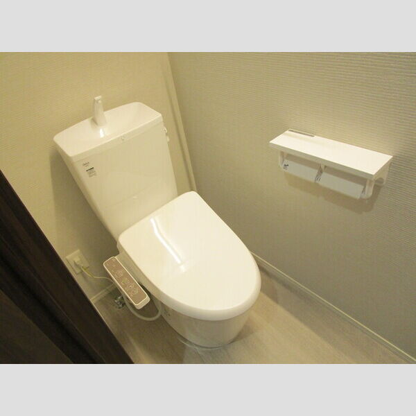 トイレ (温水洗浄暖房便座)