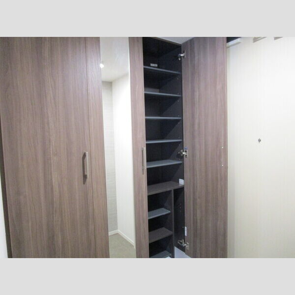 玄関 (トールシューズボックス)