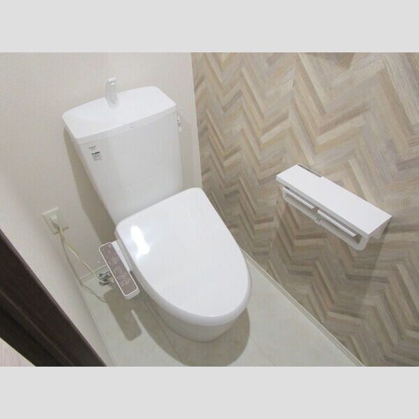 トイレ (温水洗浄暖房便座)