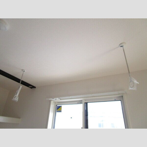 その他 (室内物干し)