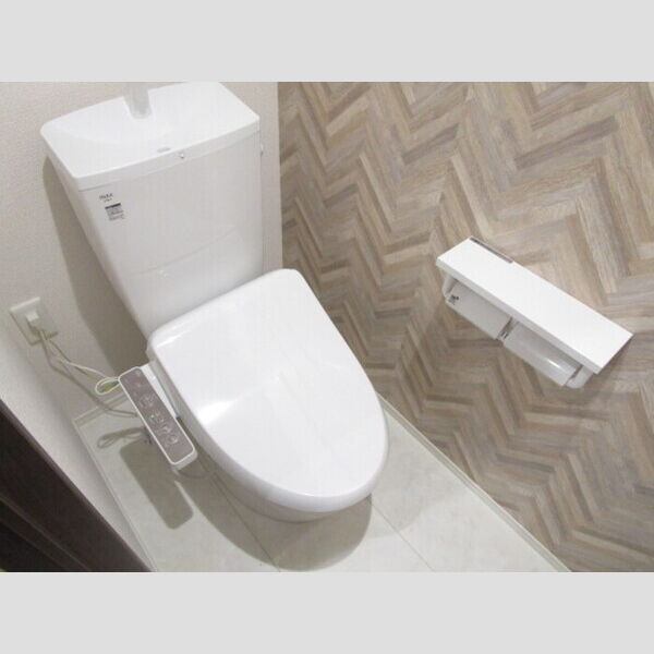 トイレ (温水洗浄暖房便座)