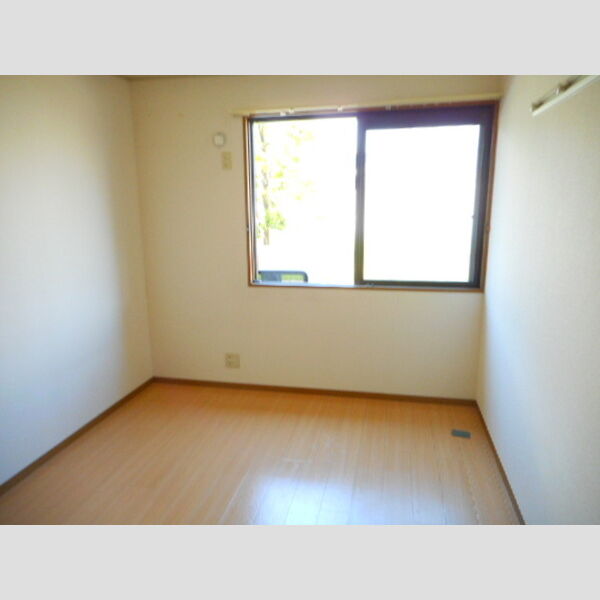 その他 (北側洋室)