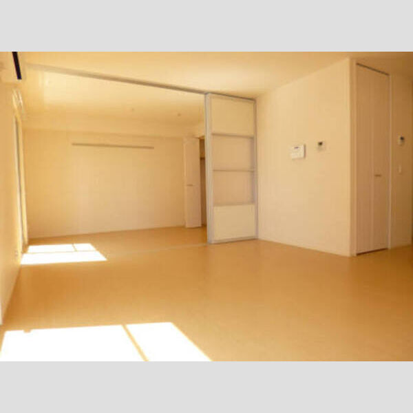 居室・リビング (1号室タイプ居室全景)