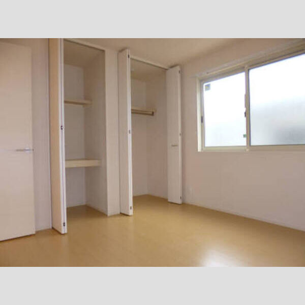 収納 (1号室タイプ洋室収納)