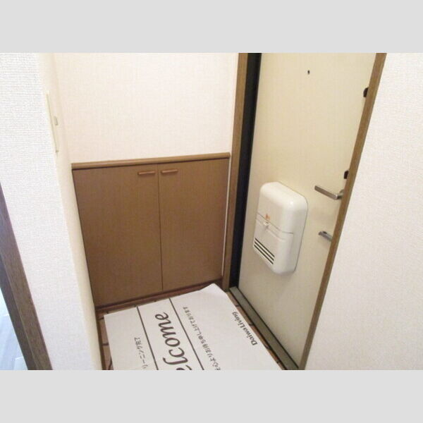 玄関 (玄関)