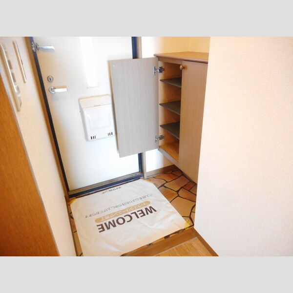 玄関 (シューズBOX)
