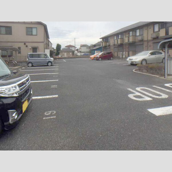 駐車場 (駐車場)