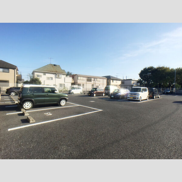 駐車場 (駐車場)