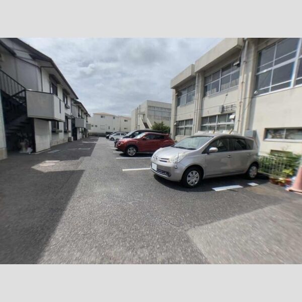 駐車場 (駐車場)