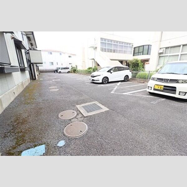 駐車場 (駐車場)