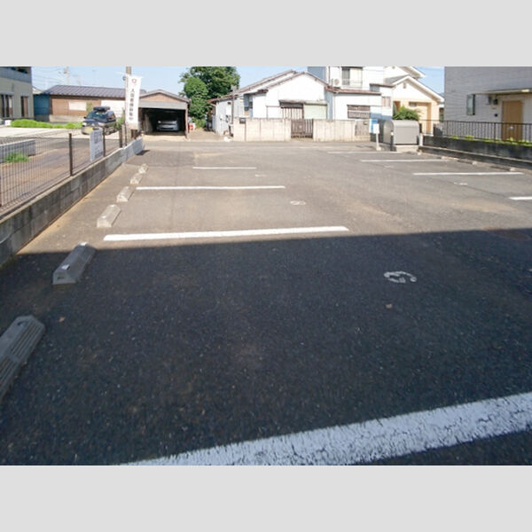 駐車場 (駐車場)