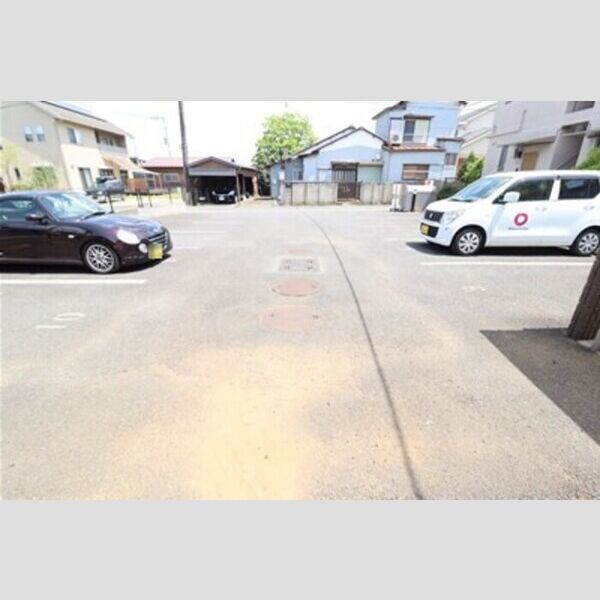 駐車場 (駐車場)