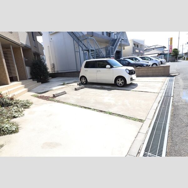 駐車場 (駐車場)