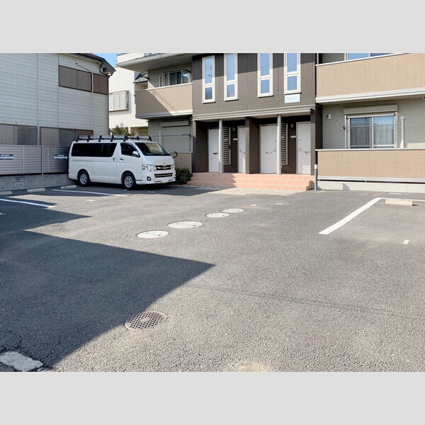 駐車場 (駐車場)