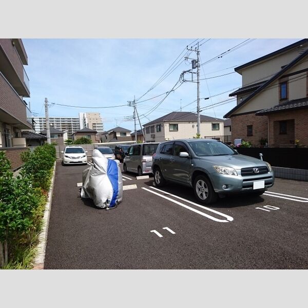 駐車場 (駐車場)