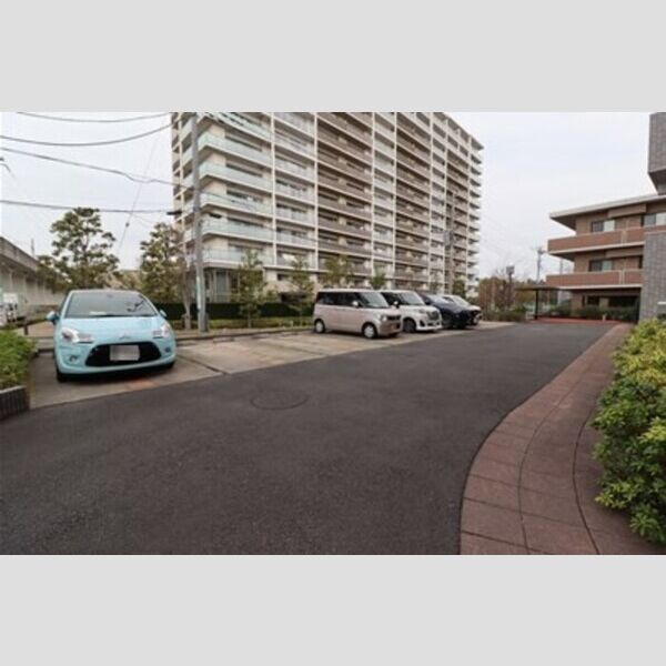 駐車場 (駐車場)