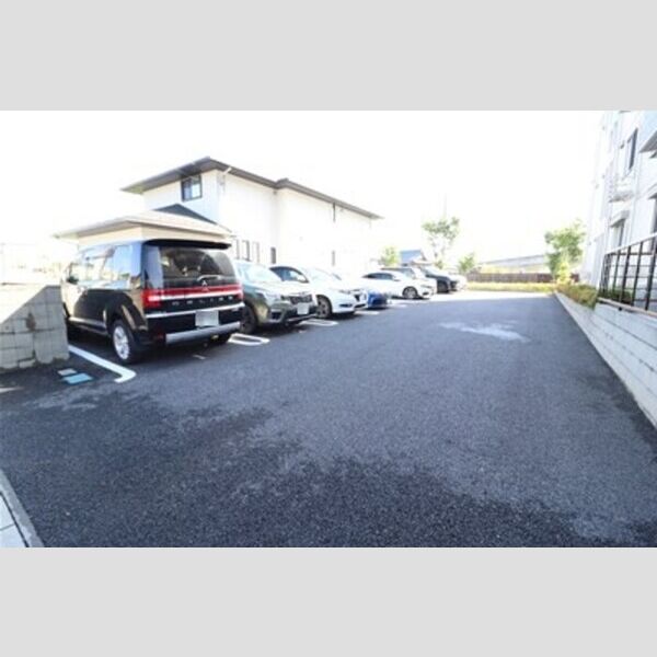 駐車場 (駐車場)