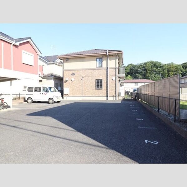 駐車場 (駐車場)