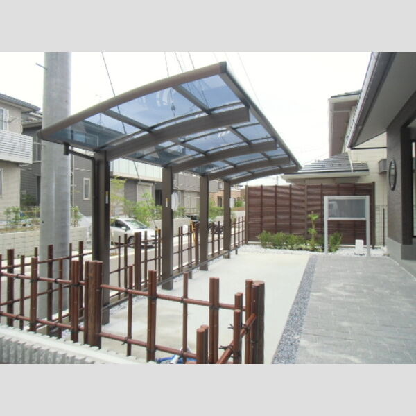 現地周辺 (駐輪場)