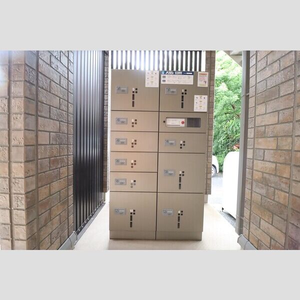 現地周辺 (宅配ボックス)