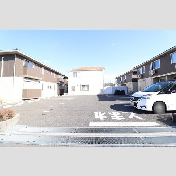 駐車場 (駐車場)