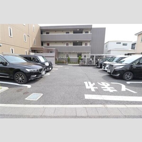 駐車場 (駐車場)