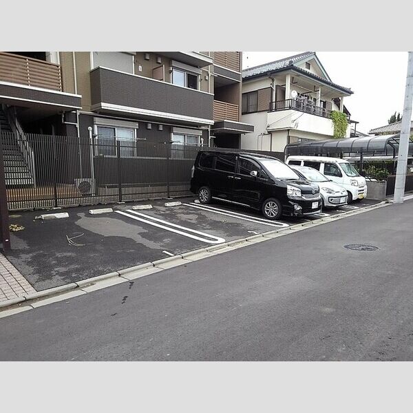 駐車場 (駐車場)