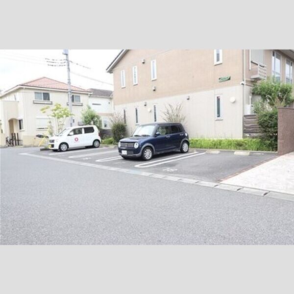 駐車場 (駐車場)