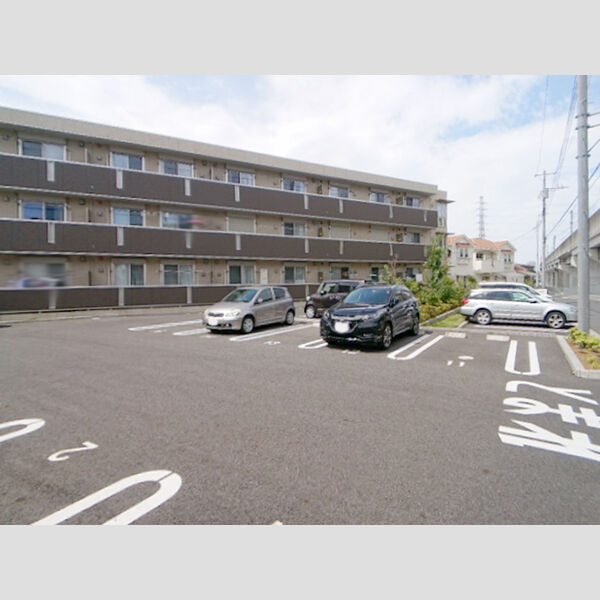 駐車場 (駐車場)