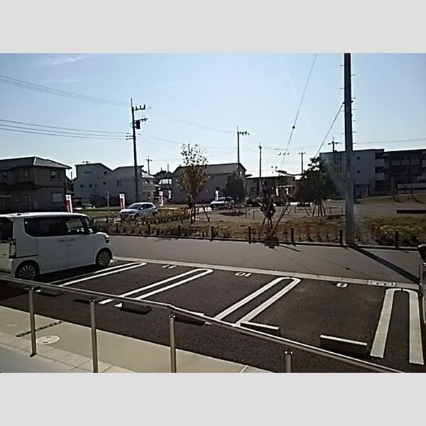 駐車場 (駐車場)