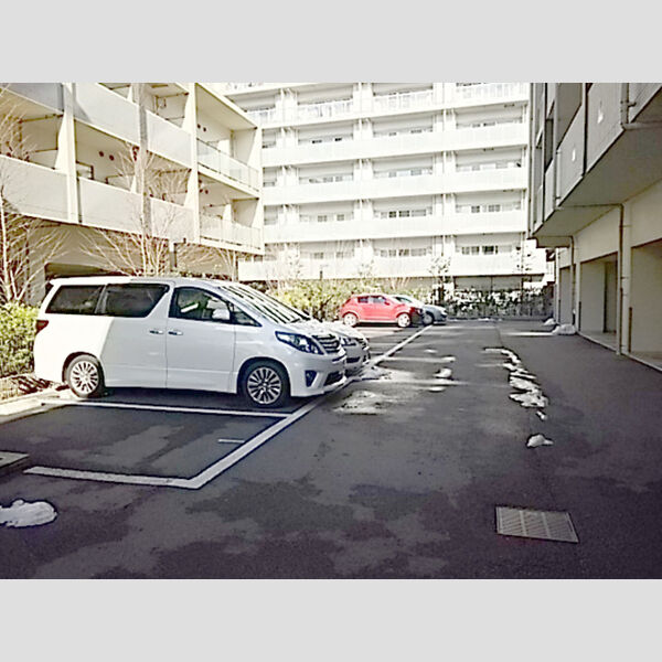 駐車場 (駐車場)