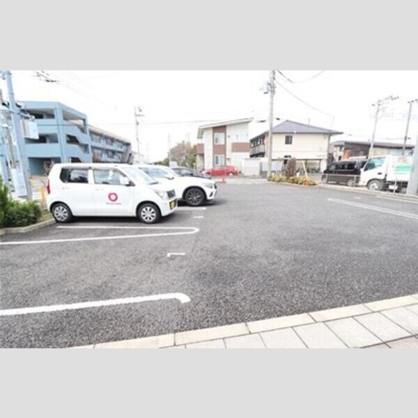 駐車場 (駐車場)