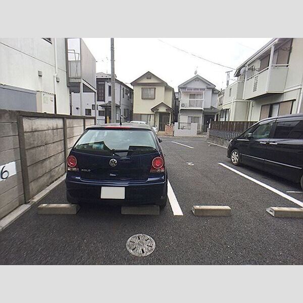 駐車場 (駐車場)