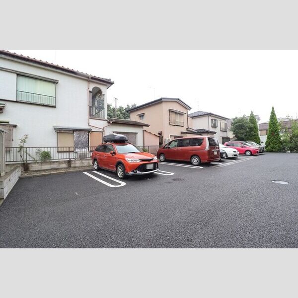 駐車場 (駐車場)