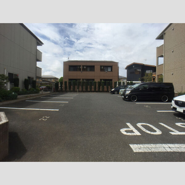 駐車場 (駐車場)