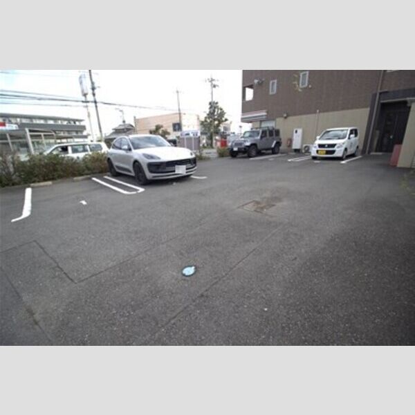 駐車場 (駐車場)