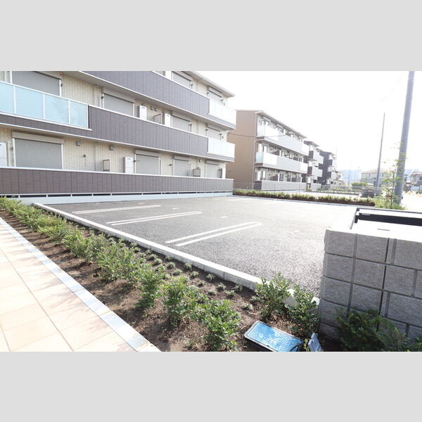 駐車場 (駐車場)