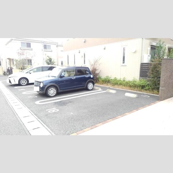 駐車場 (駐車場)