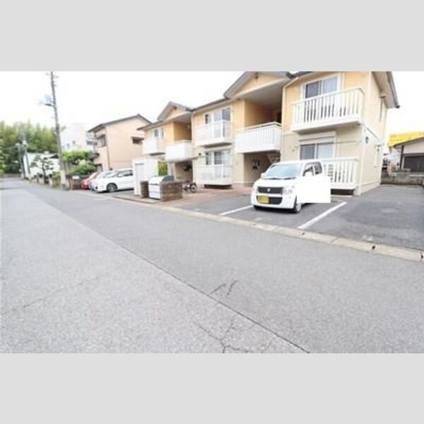 駐車場 (駐車場)